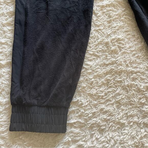 Zyia Active Fleece Joggers Black - Picture 4 of 10